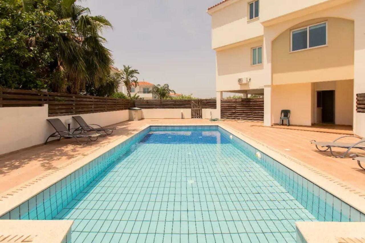 Two Bedroom Deluxe Holiday Apartment Protaras Buitenkant foto